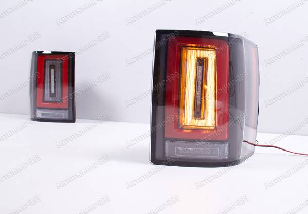 ������ ����� Rolls-Royce Cullinan �� Range Rover 